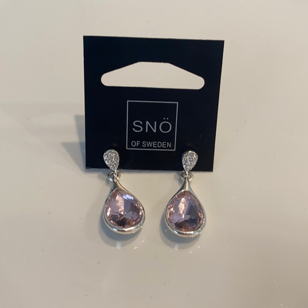 *NWT* Drop Earrings - Pink and Silver